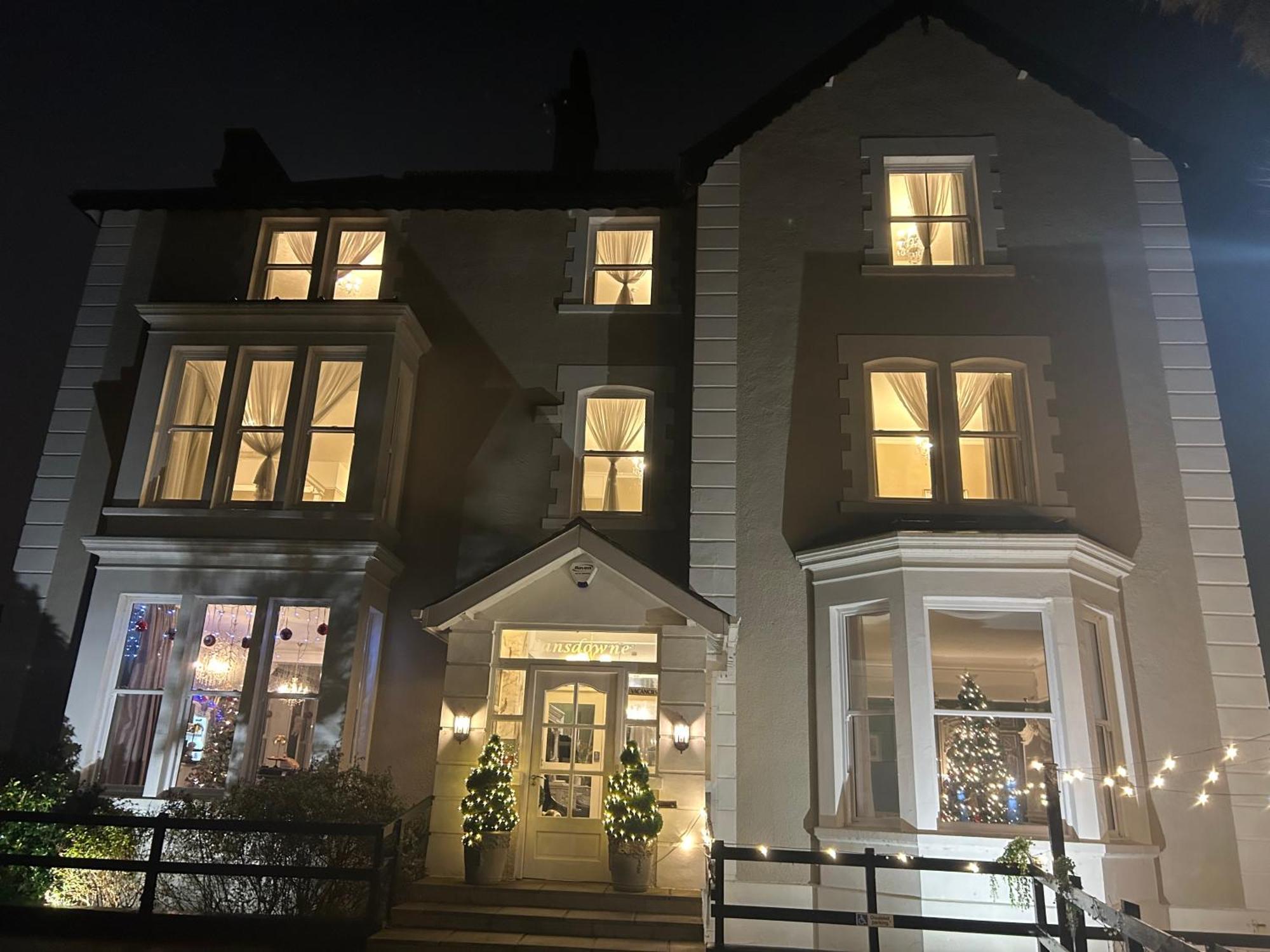 Lansdowne House With Private Car Park Ξενοδοχείο Λαντούντνο Εξωτερικό φωτογραφία