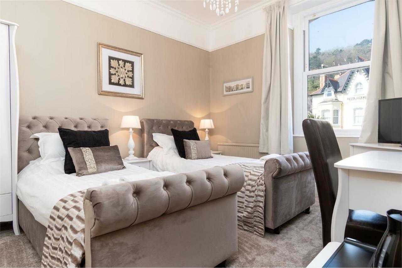Lansdowne House With Private Car Park Ξενοδοχείο Λαντούντνο Εξωτερικό φωτογραφία